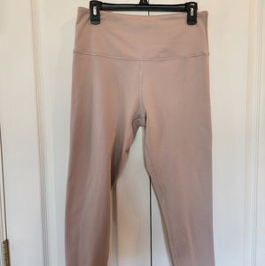 Zobha Capri Leggings